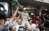 Foto: Rosbergs atzīmē pirmo uzvaru F1