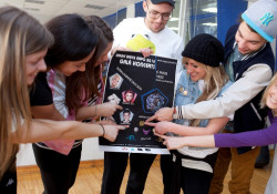 Foto: Liene Candy, Markus Riva un citi "Magic Dance Expo 2012" dalībnieki gatavojas galā koncertam Ķīpsalā