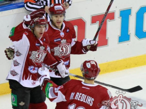 Latvju bāleliņi Krievijas hokeja tirgū 2012-06-09_sprukts_karsums_m_redlihs_vs_lev_2011_10_12_dinamo