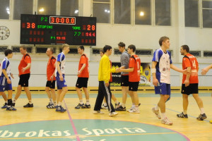 Foto: Stopiņu hanbolistiem beidzot uzvara