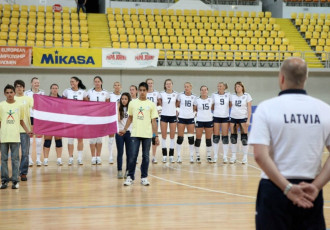 Foto: Atjaunotajai dāmu volejbola izlasei otrā uzvara Foto: Atjaunotajai dāmu volejbola izlasei otrā uzvara