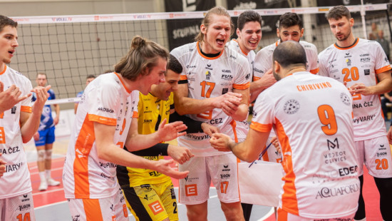 Jansonam 12 punkti Čehijas volejbola čempionāta pirmajā pusfināla spēlē
