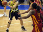 "Fenerbahce" galvenās konkurentes Turcijā ir Stambulas "Galatasaray" basketbolistes. Eirolīgas 1/8 fināla sērijā sāncenses tika apspēlētas ar 2-0