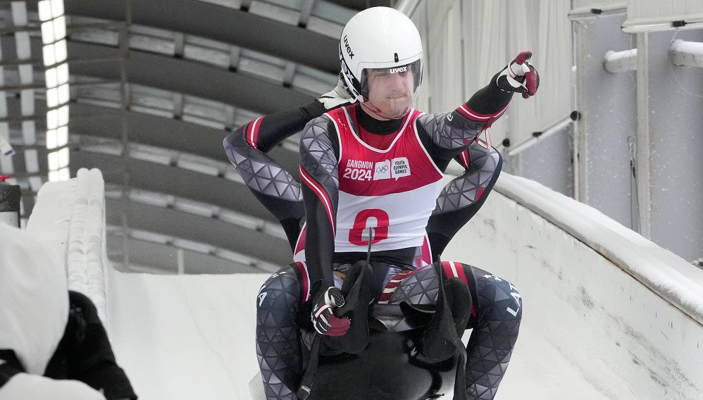 Latvian luge runners conclude participation in Youth OS with silver in
