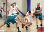 Foto: "DNB bankas" basketbolisti uzvar un iekļūst banku kausa finālā