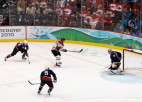 Soču hokeja pusfinālos 2010. un 2006. gada fināla atkārtojumi