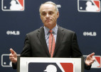 Komisārs draud slēgt MLB sezonu