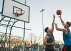 Reklāmraksts: 6 iemesli, kādēļ vērts sākt spēlēt basketbolu