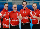 Ziemeļamerikāņu bronzas duelī Kanādas kērlingisti pieveic ASV komandu