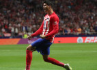 Moratas divi vārti palīdz ''Atletico'' izcīnīt uzvaru Madrides derbijā