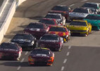 Video: 'Hendrick' komanda izcīna vēsturisku panākumu NASCAR posmā Mārtinsvillā