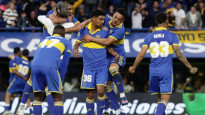 Argentīnā nepabeidz kausa finālu – "Boca Juniors" pēc sarkanajām kartītēm paliek sešatā