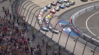NASCAR posmā Doverā Hamlins duelī uzveic sezonas līderi Larsonu