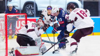 Latvijas hokejisti pasaules čempionātā finišē ar piekāpšanos amerikāņiem
