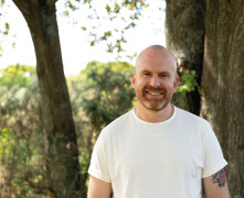 Mets Heigs jaunajā romānā “Neiespējamā dzīvība” aicina noticēt otrajām iespējām