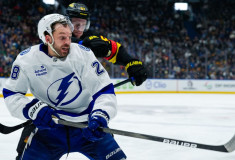 Girgensons daudzpusīgs, ''Lightning'' pagarinājumā atzīst ''Islanders'' pārākumu