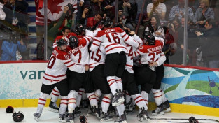 Pēdējais zelts tiek Kanādas hokejistiem