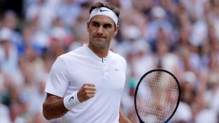Federers 15. reizi sasniedz Vimbldonas astotdaļfinālu