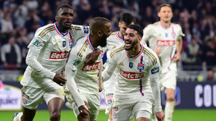 Liona ielaiž pirmā, taču Francijas kausa pusfinālā pieveic "Ligue 2" komandu