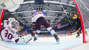 Pasaules čempionātā Latvijas hokejisti kapitulē vāciešiem