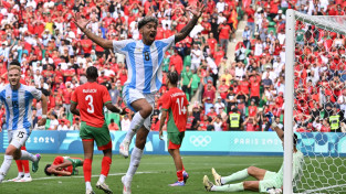 Olimpiskajā futbolā Argentīnas vārtus atceļ pēc pusotras stundas, Maroka tomēr uzvar