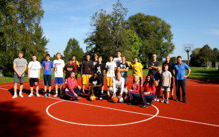 Foto: Ventspilī atklāta "Pagalmu basketbola līga"