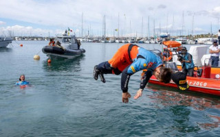 Video: Tanaks un "Hyundai" komanda uzvaru nosvin ar ielēkšanu ūdenī