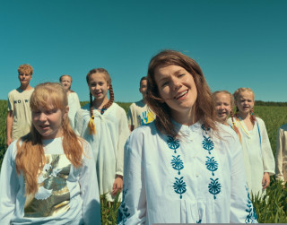 Video: Marta Ritova, ukraiņu bērniem veltītajā dziesmā, dzied ukraiņu valodā