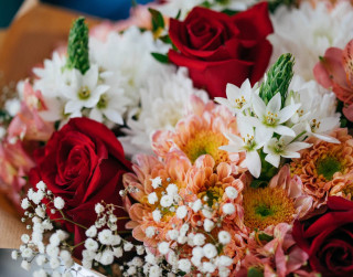 Ziedi ar piegādi: kā radīt “wow” efektu pat no attāluma? Ziedi ar piegādi: kā radīt “wow” efektu pat no attāluma?