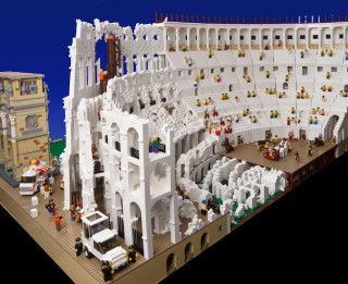 Romas Kolizejs no 200 000 Lego detaļām Austrālijas muzejā