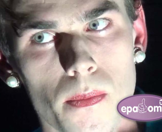 Video: Stūra mājā atrāda stāstu par šaušalīgu noziegumu Hitlera bunkurā