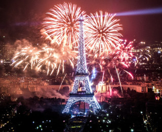 Parīzes vizītkarte un Francijas simbols- Eifeļa tornis