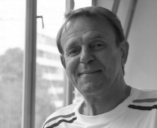 Latvija šodien atvadās no "Helsinki 86" dibinātāja Raimonda Bitenieka