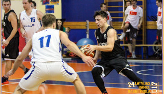 Foto: LBBK 24. turnīrs atklāts ar "SEB bankas" basketbolistu uzvaru