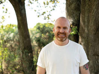 Mets Heigs jaunajā romānā “Neiespējamā dzīvība” aicina noticēt otrajām iespējām