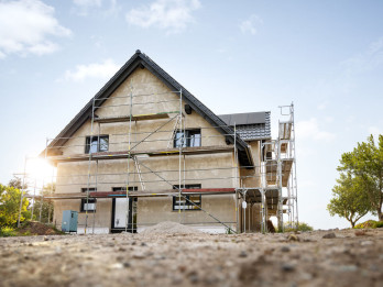 3 materiāli, kas pasargā būvi no mitruma un vēja
