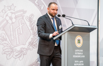 Ļašenko tiek pārliecinoši pārvēlēts LFF prezidenta amatā