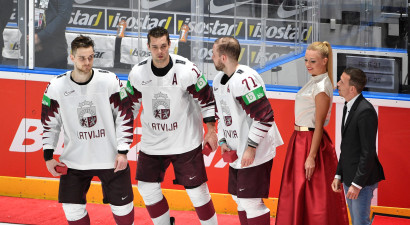 Par trim labākajiem čempionātā nosauc Sotnieku, Bļugeru un Robertu Bukartu