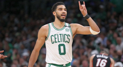 Teitumam 31+8+5, "Celtics" izcils sākums un vēl viena pārliecinoša uzvara