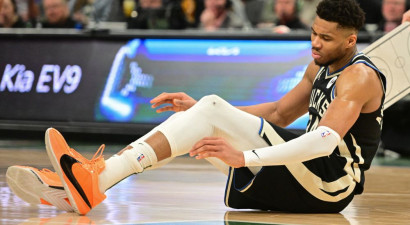 ESPN: Adetokunbo traumas dēļ nesāks ''play-off'' sēriju pret ''Pacers''