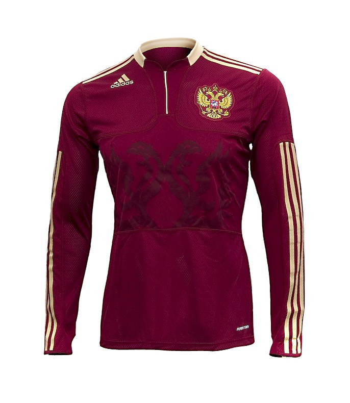 Форма русь. Форма сборной России по футболу 2010. Adidas сборной России по футболу 2012. Футболка сборной России по футболу 2010. Форма сборной России 2012.