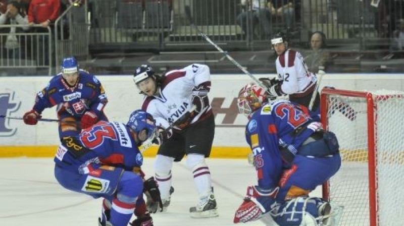 Alekandrs Ņiživijs guva Latvijas izlases pirmos vārtus
Foto: Romualds Vambuts, eSports.lv
