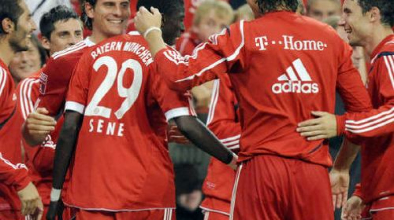 Minhenes "Bayern" futbolistu prieki 
Foto: AFP