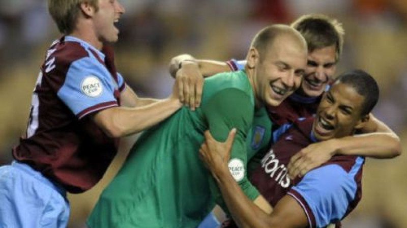 "Aston Villa" futbolistu prieki
Foto: AFP