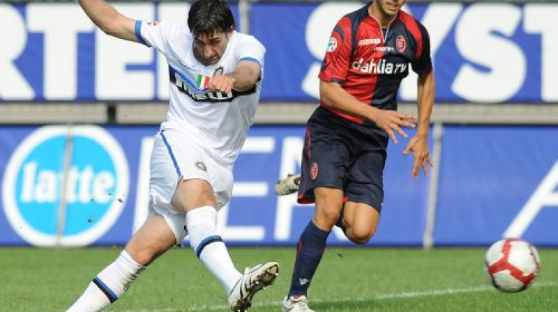 Djego Milito ''Inter'' vienībai atnesa trīs punktus
Foto: AFP
