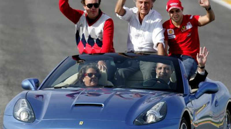 Fernando Alonso, Luka di Montedzemolo un Felipe Masa
Foto: AFP