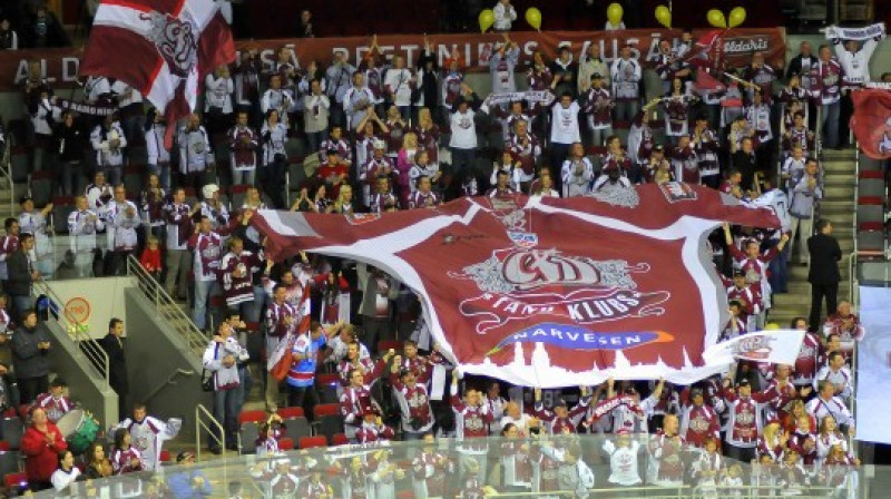 Dinamo Rīga fani.
Foto: sportacentrs.com arhīvs
