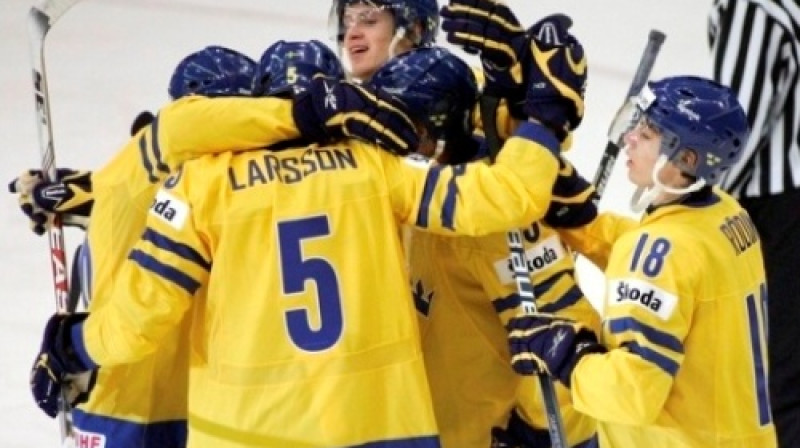 Zviedrijas U-20 izlases hokejisti
Foto: AP/Scanpix