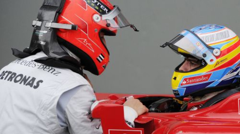 Mihaels Šūmahers un Fernando Alonso
Foto: AFP/Scanpix