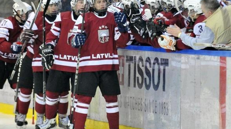 Latvijas U-18 hokejisti 
Foto: iihf.com